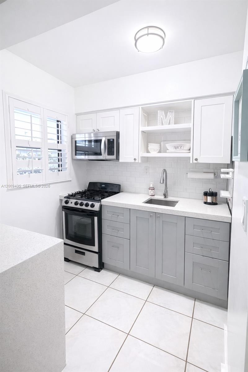 BEACH TERRACE RESORT COND - Residential