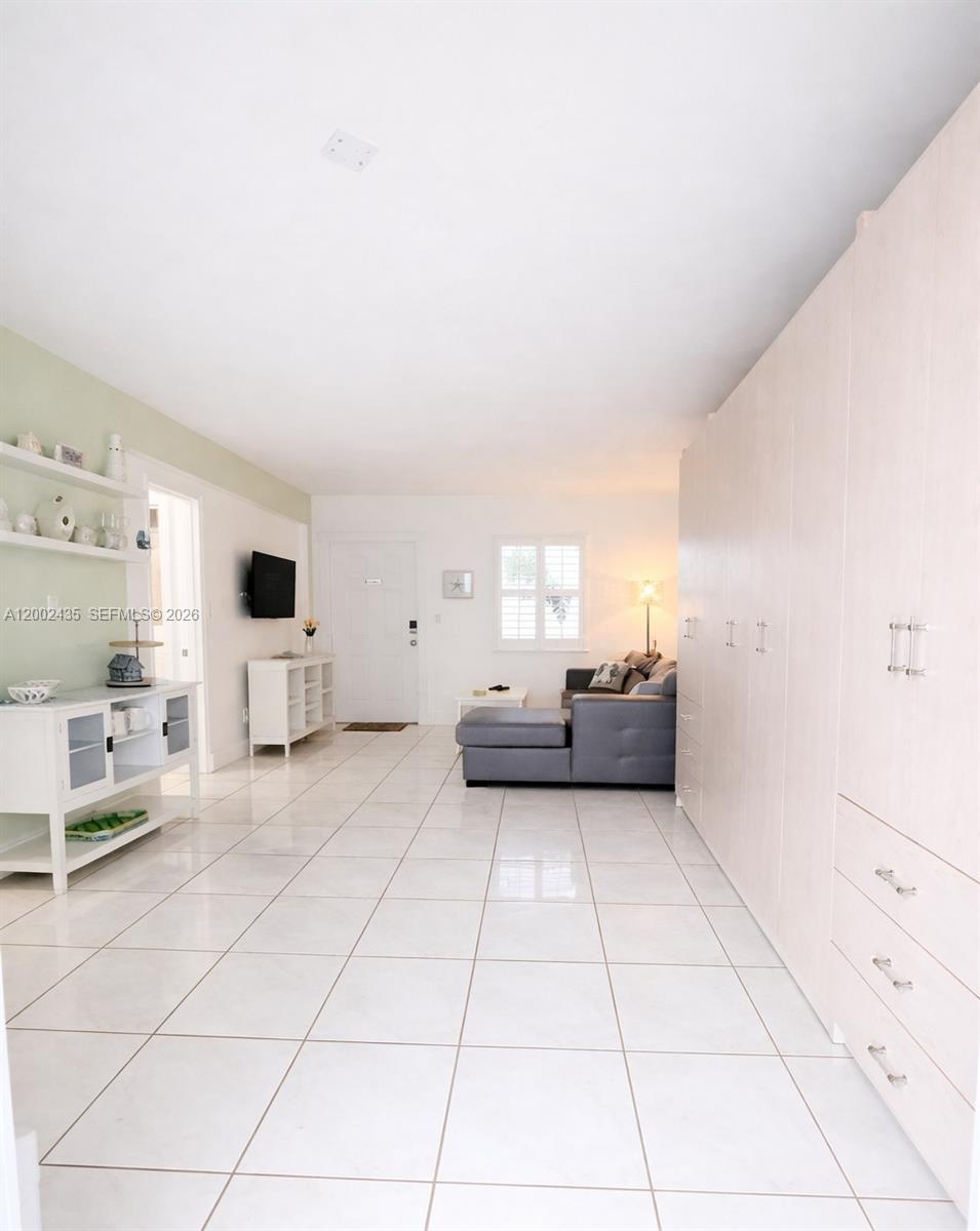 BEACH TERRACE RESORT COND - Residential