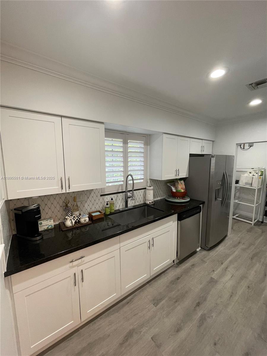 C G RIVIERA SEC PART 4 - Residential Lease