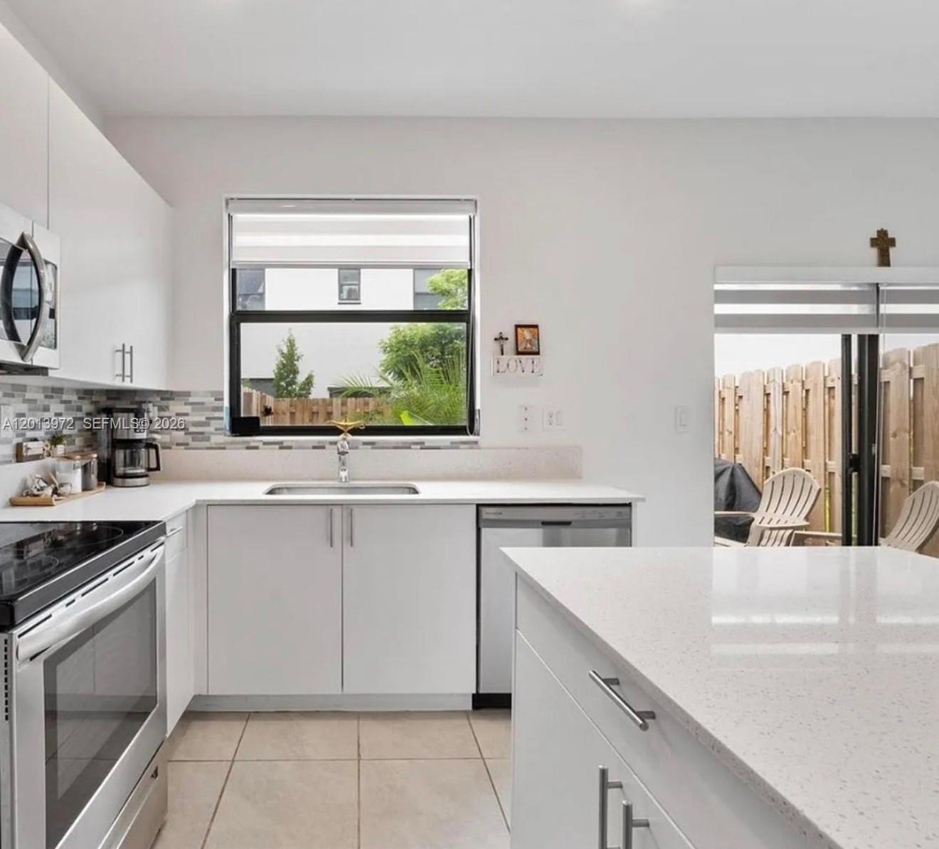 PINE ISLE - Residential Lease