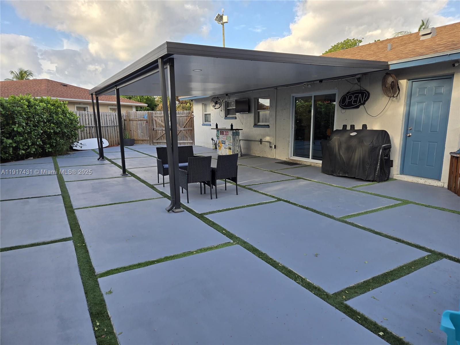 BOYNTON RIDGE - Residential Lease