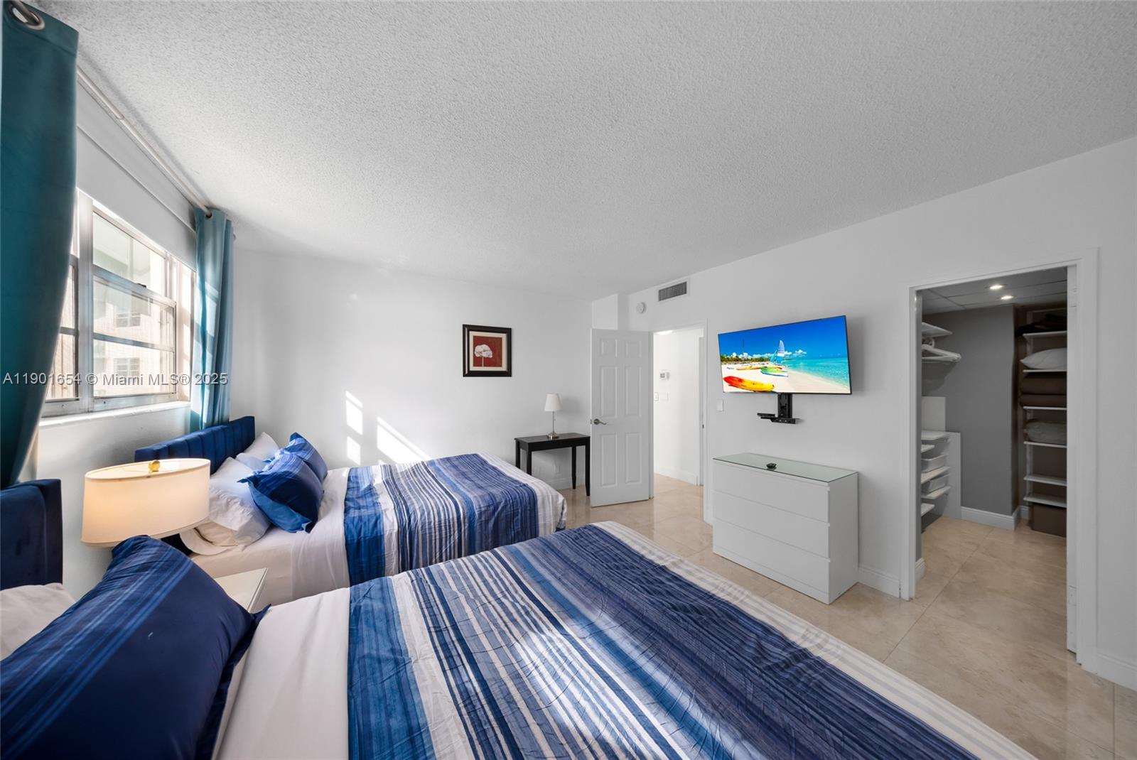 TIDES ON HOLLYWOOD BEACH - Residential