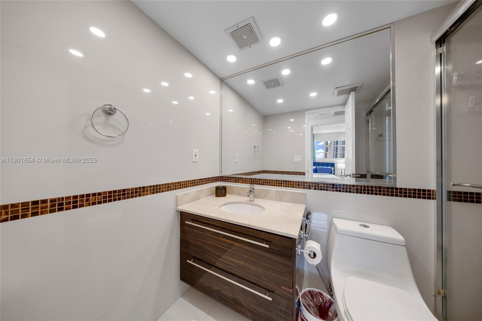 TIDES ON HOLLYWOOD BEACH - Residential