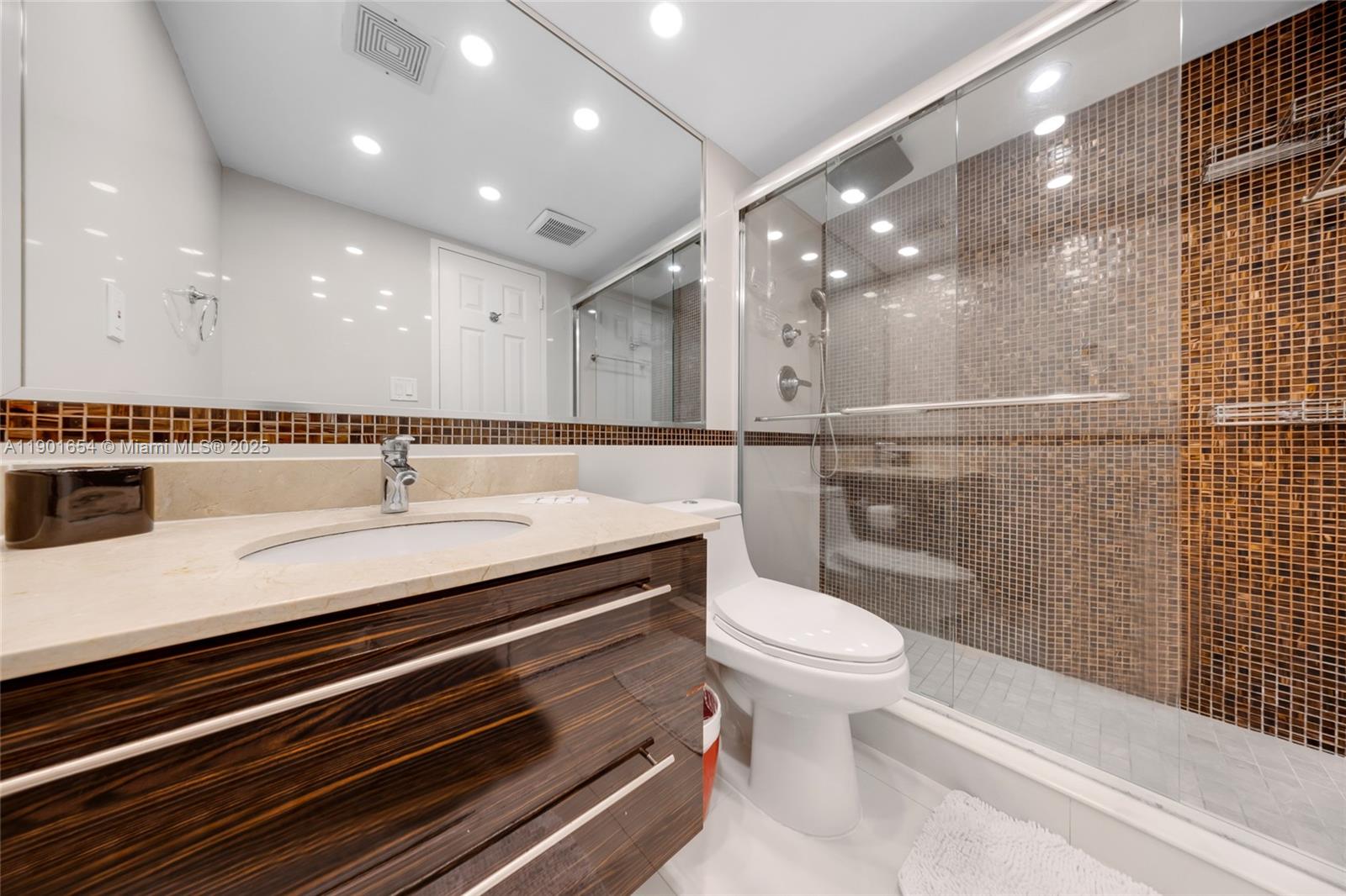 TIDES ON HOLLYWOOD BEACH - Residential