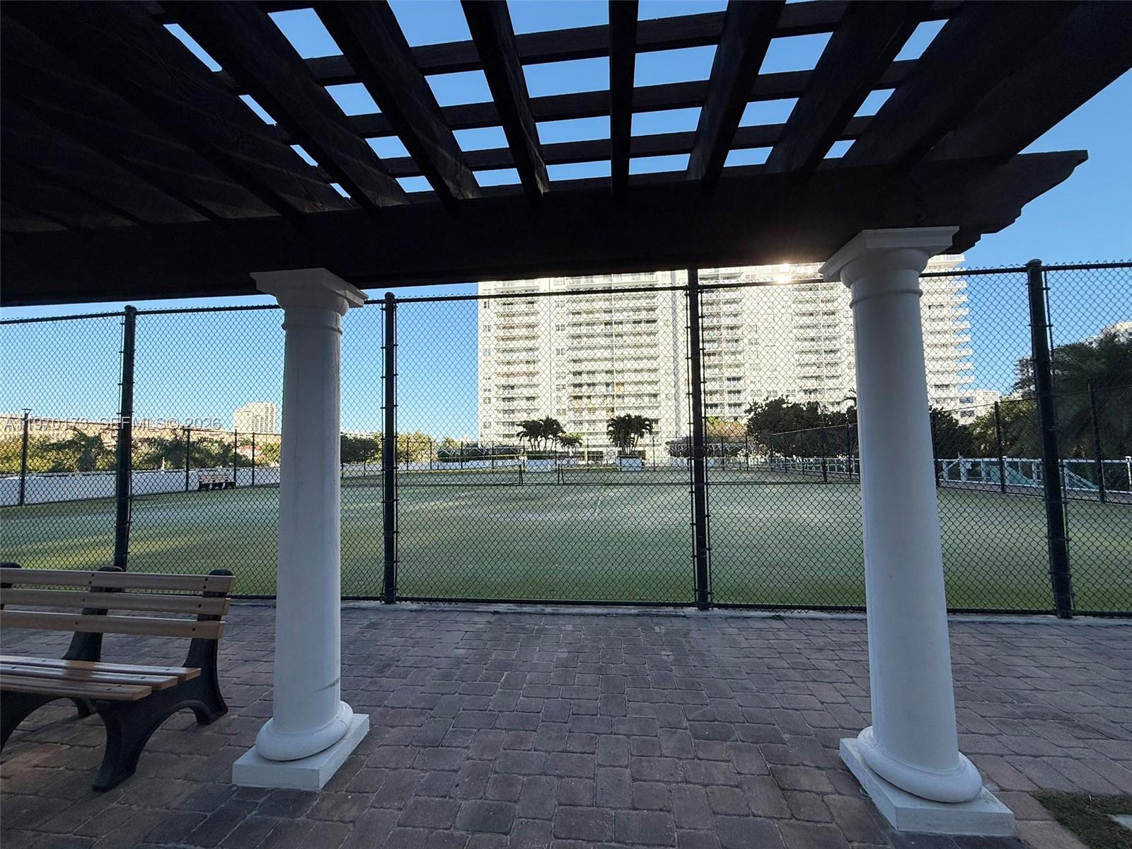 ADMIRALS PORT CONDO WEST - Residential