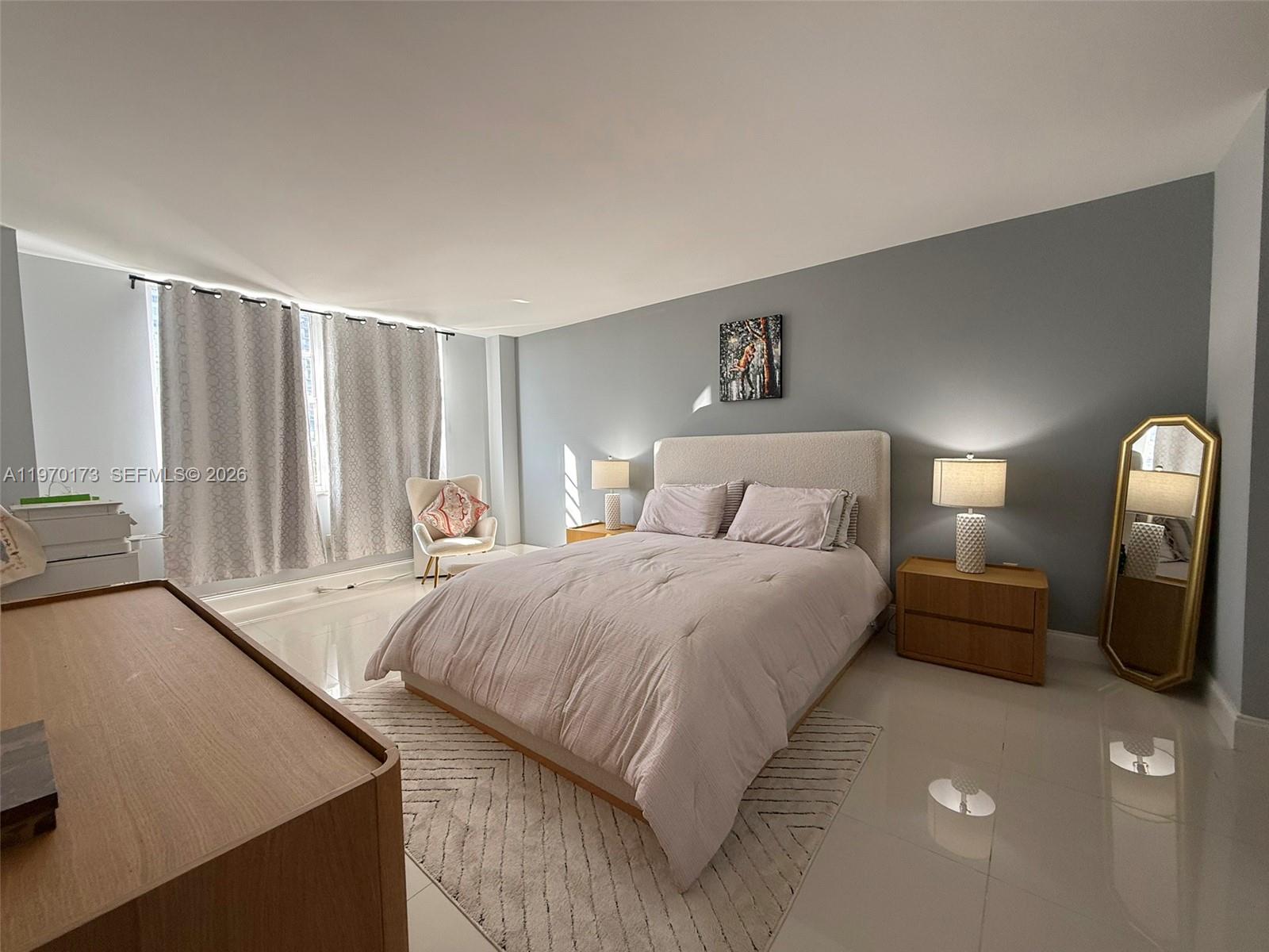 ADMIRALS PORT CONDO WEST - Residential