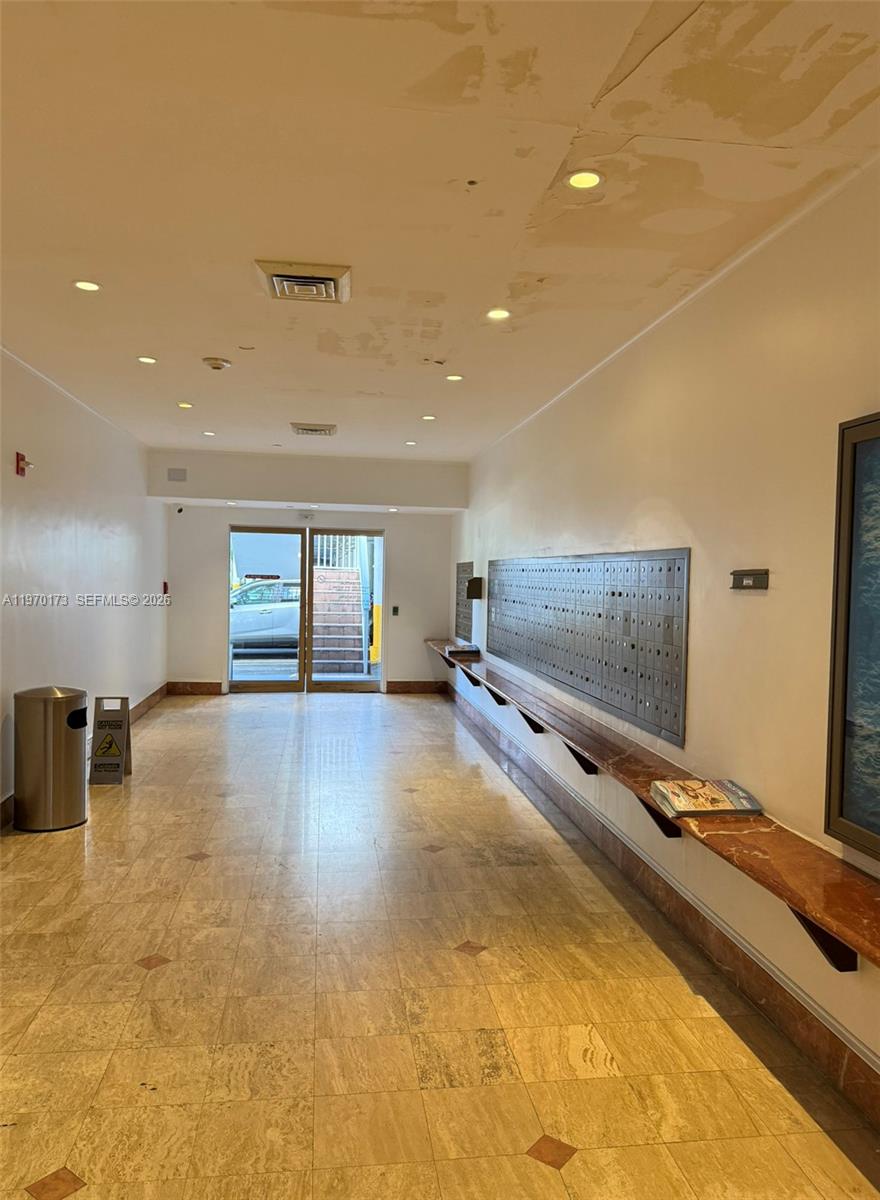 ADMIRALS PORT CONDO WEST - Residential