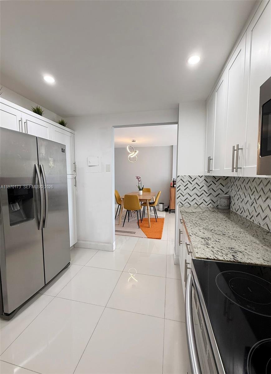 ADMIRALS PORT CONDO WEST - Residential