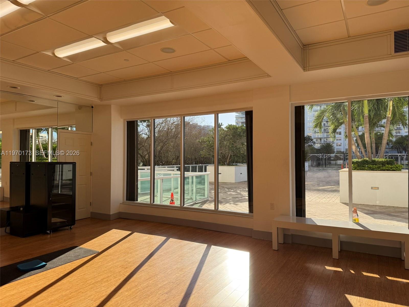 ADMIRALS PORT CONDO WEST - Residential