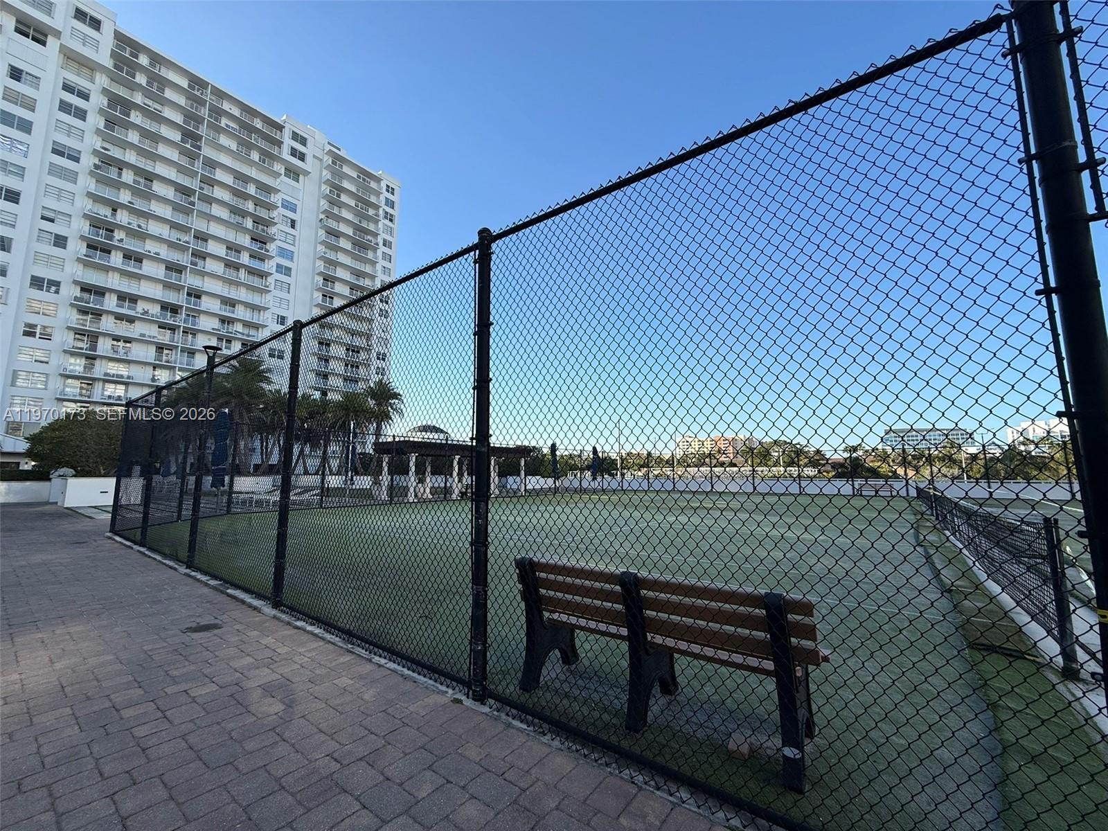 ADMIRALS PORT CONDO WEST - Residential
