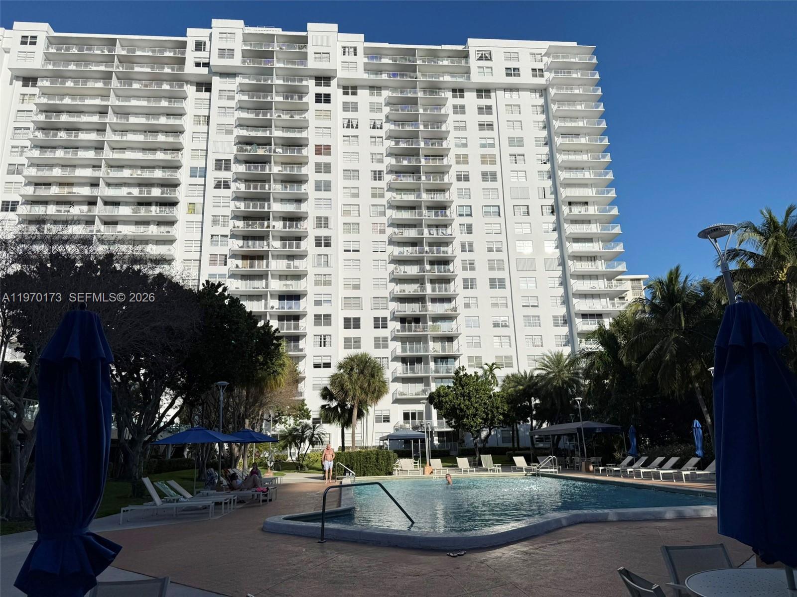 ADMIRALS PORT CONDO WEST - Residential