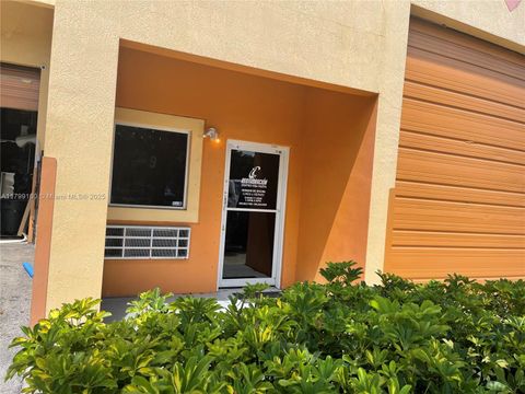 5941 NW 176 9 Miami Gardens FL 33015