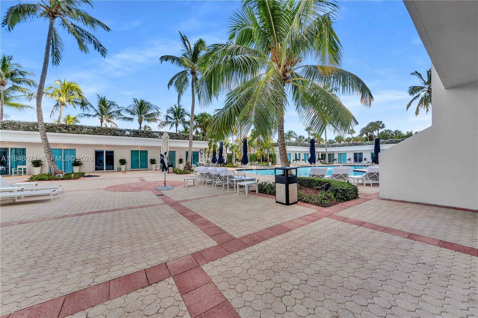 THE PALACE AT BAL HARBOUR - Residential