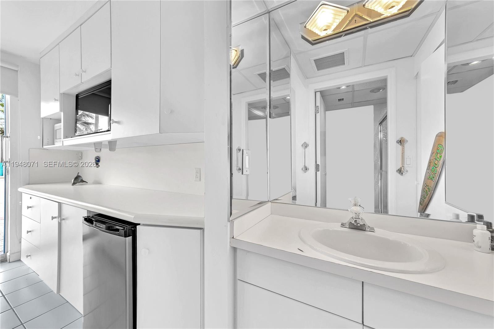 THE PALACE AT BAL HARBOUR - Residential