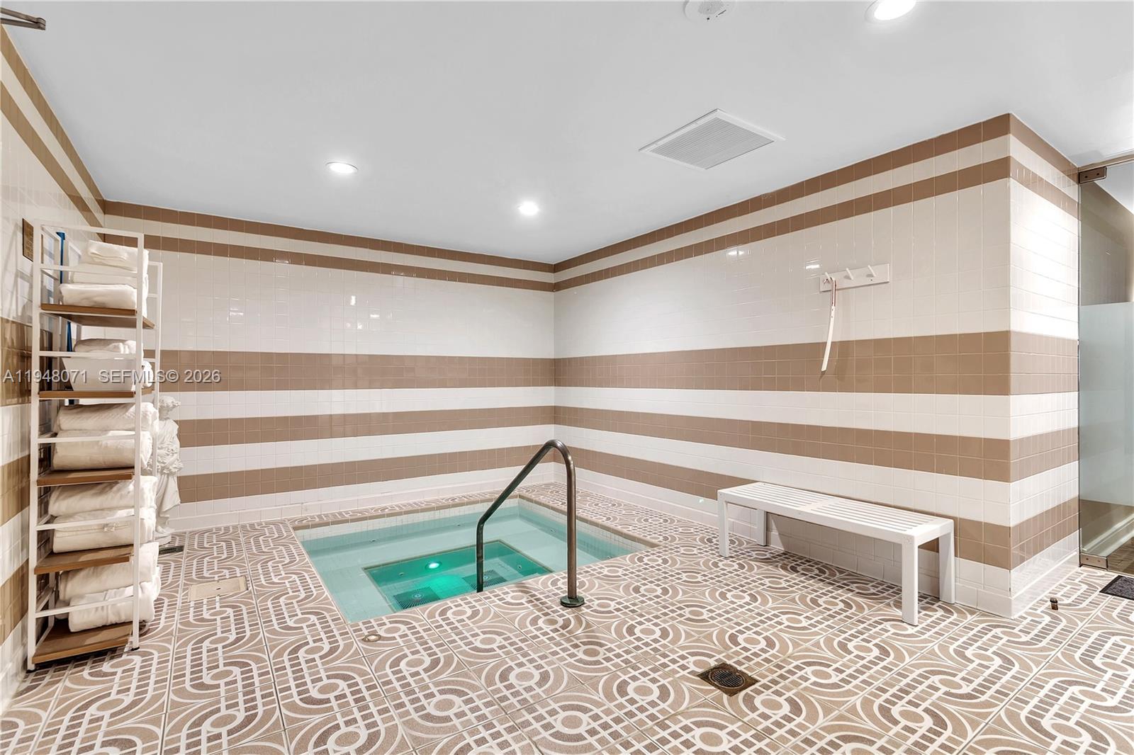 THE PALACE AT BAL HARBOUR - Residential