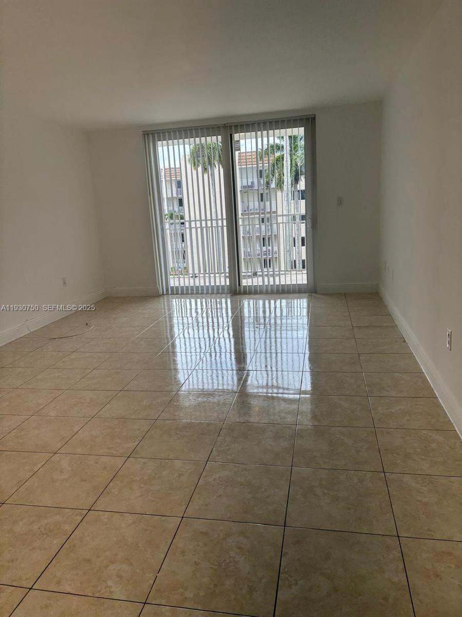 CORAL GATE EAST CONDO - Residential Lease