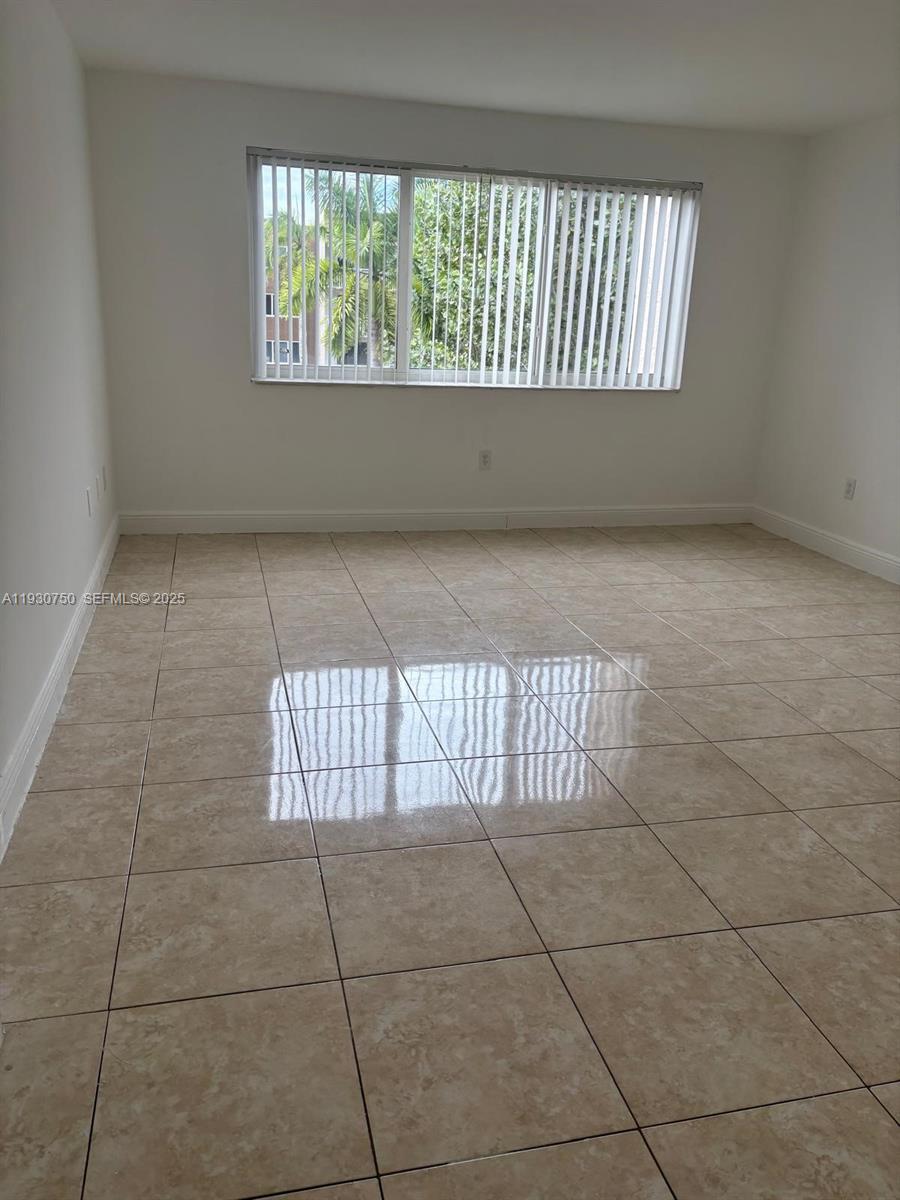 CORAL GATE EAST CONDO - Residential Lease