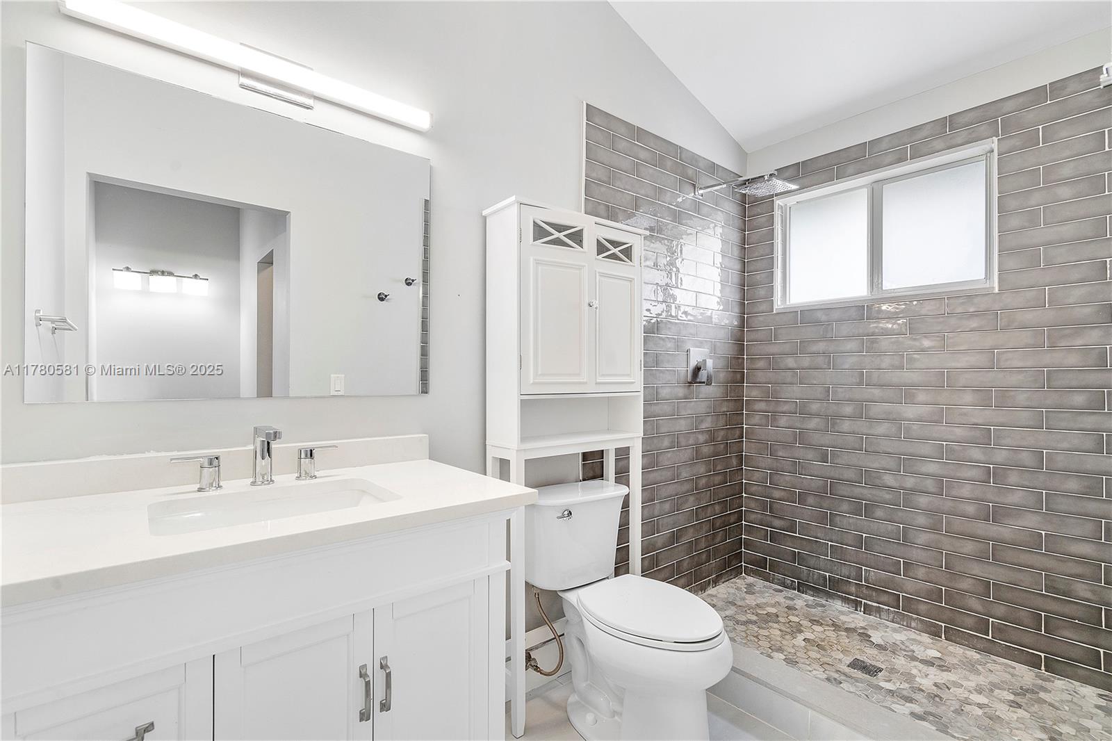 LAKES OF TARA UNIT 1 - Residential Lease