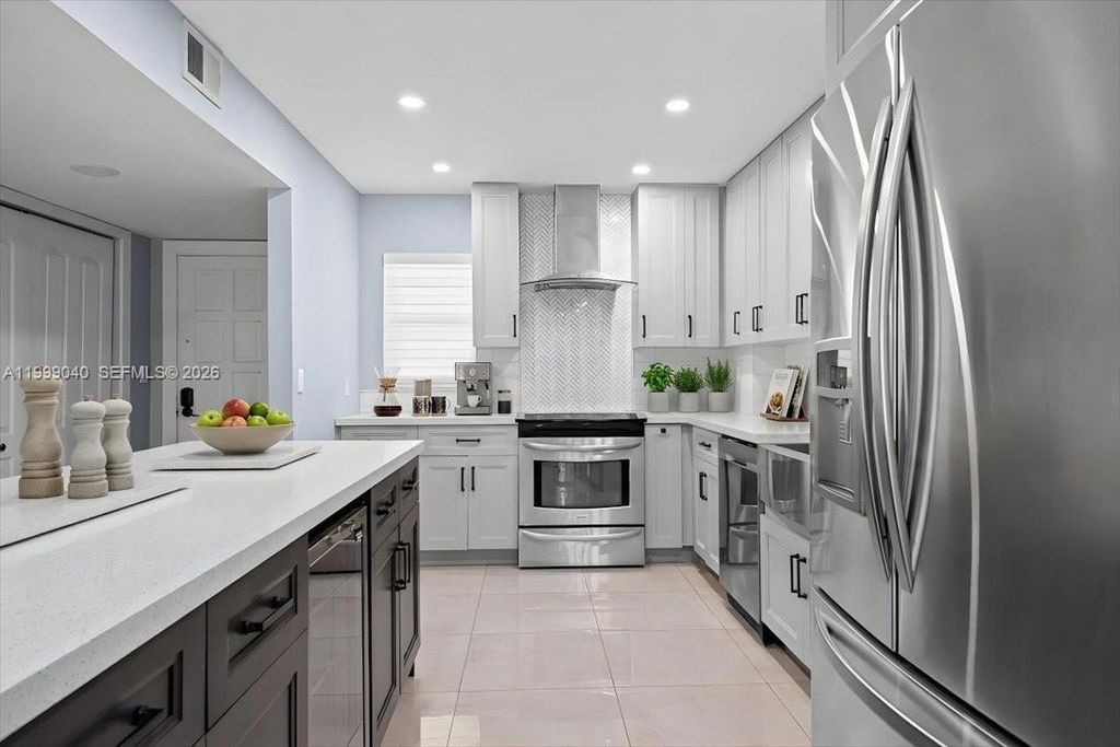 Photo of 6001 N Falls Cir Dr #310, Lauderhill, FL 33319 (MLS # A11999040)