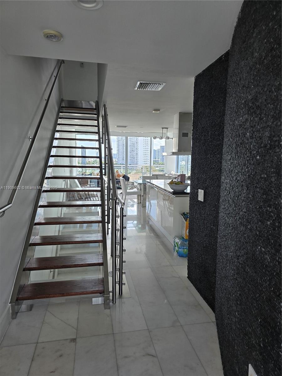 ARTECH RESIDENCES AT AVEN - Residential