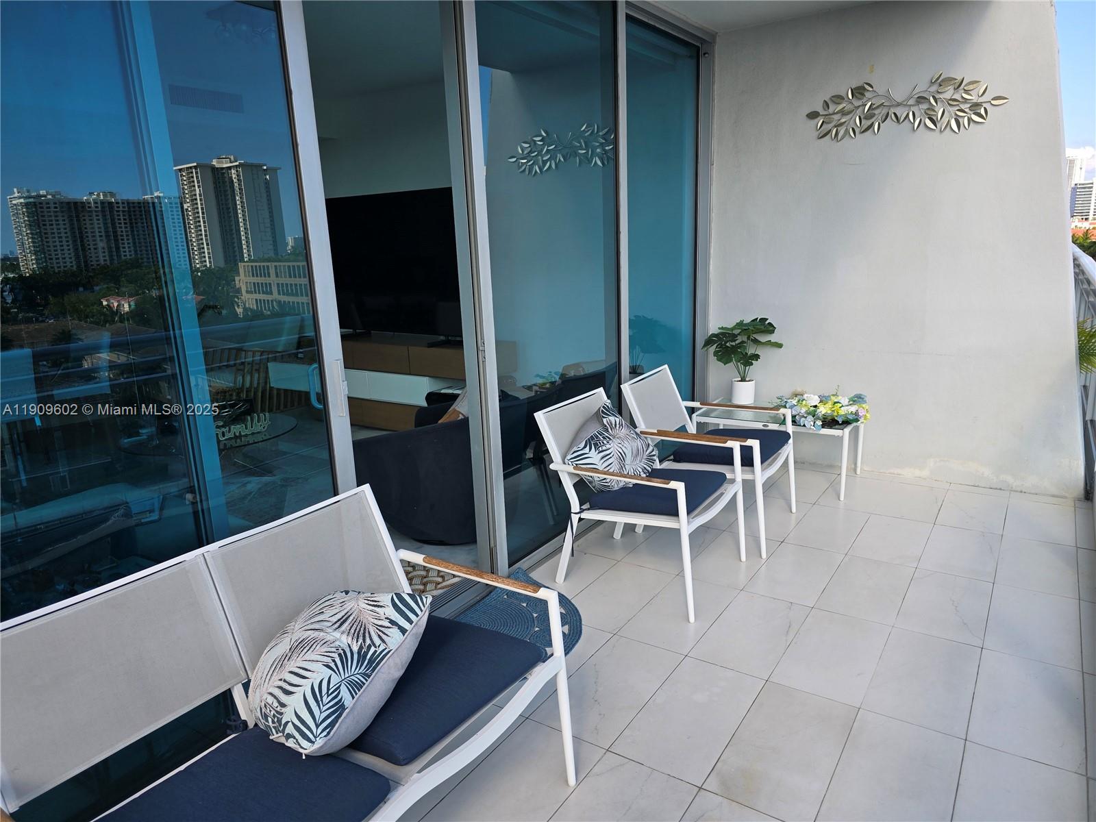 ARTECH RESIDENCES AT AVEN - Residential