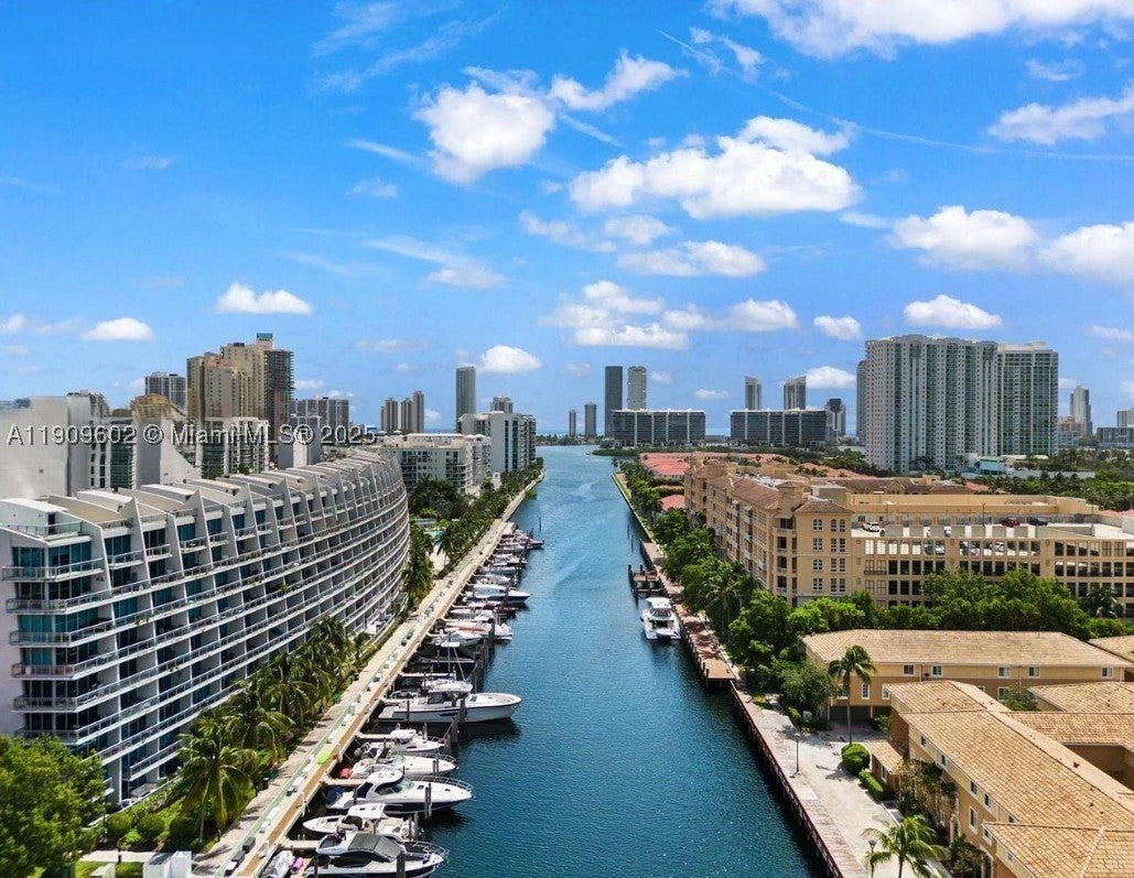 2950 NE 188th St 501, Aventura FL 33180
