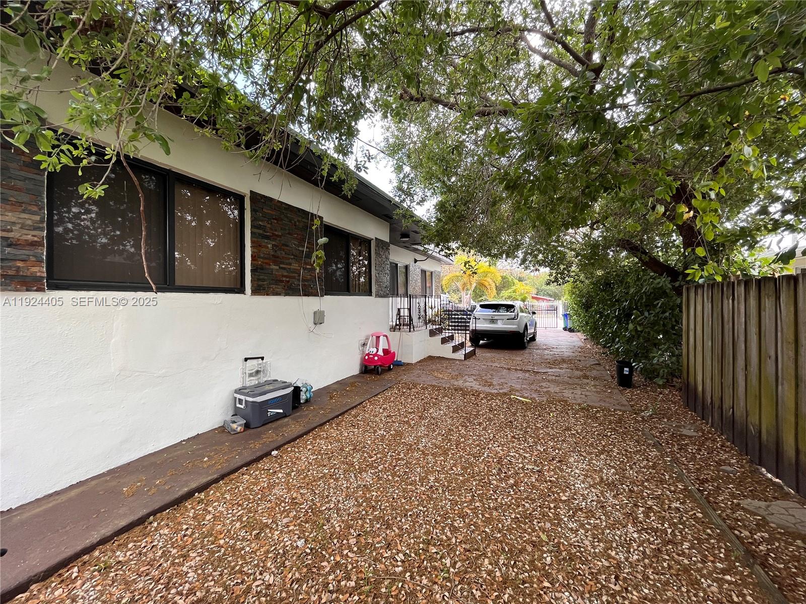 BUENA VISTA HEIGHTS ADDN - Residential Income