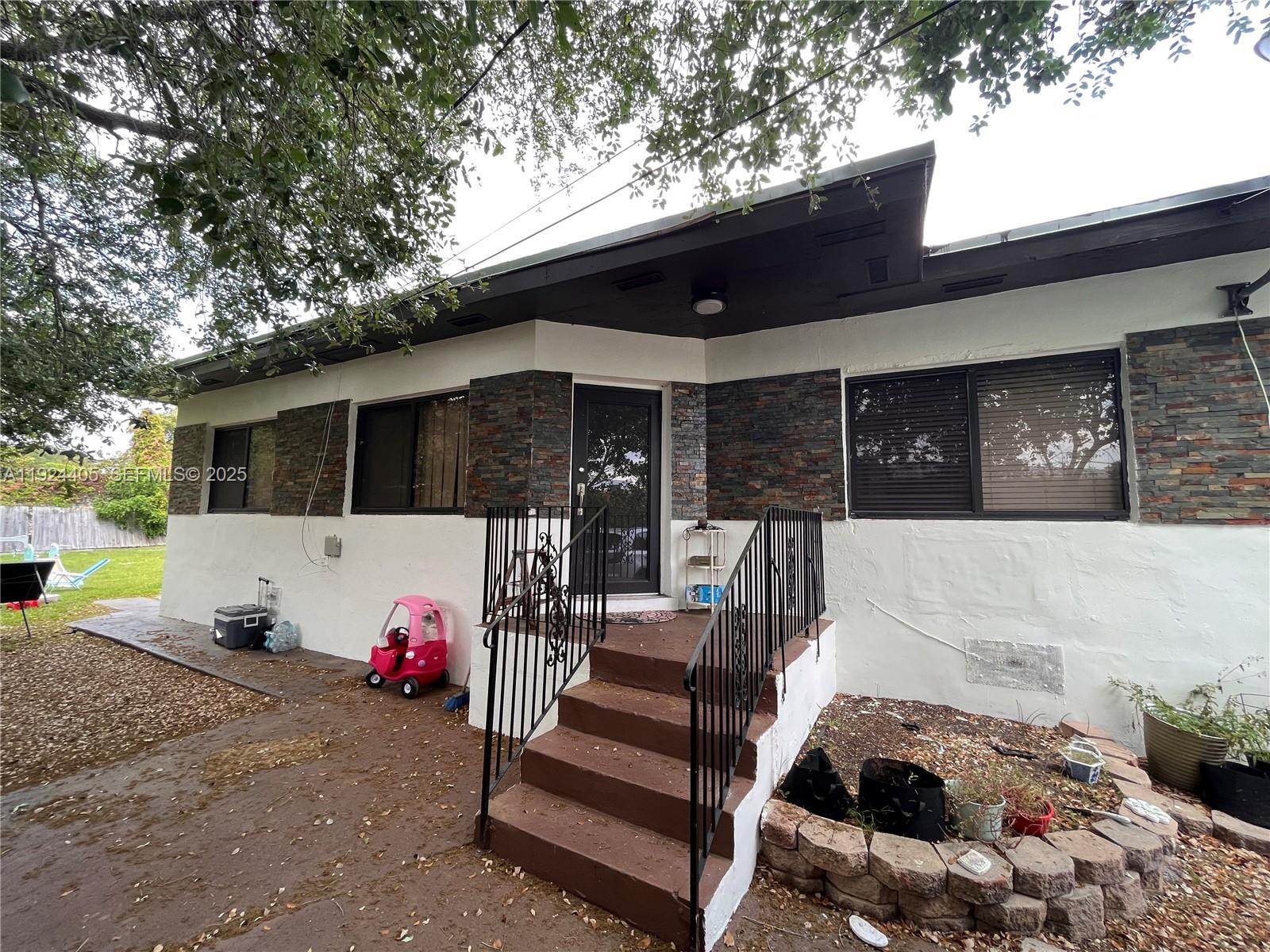 BUENA VISTA HEIGHTS ADDN - Residential Income