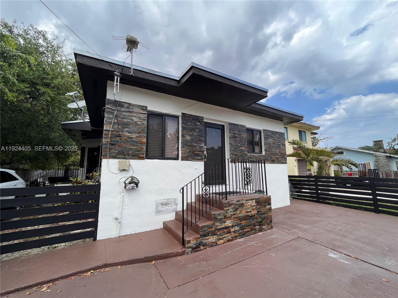 BUENA VISTA HEIGHTS ADDN - Residential Income