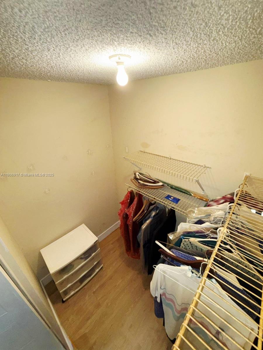 WESTON LAKES 21 INC CONDO - Residential