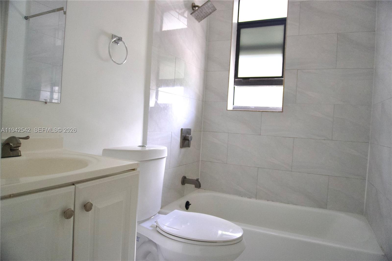 CITY OF MIAMI SOUTH - Residential Lease