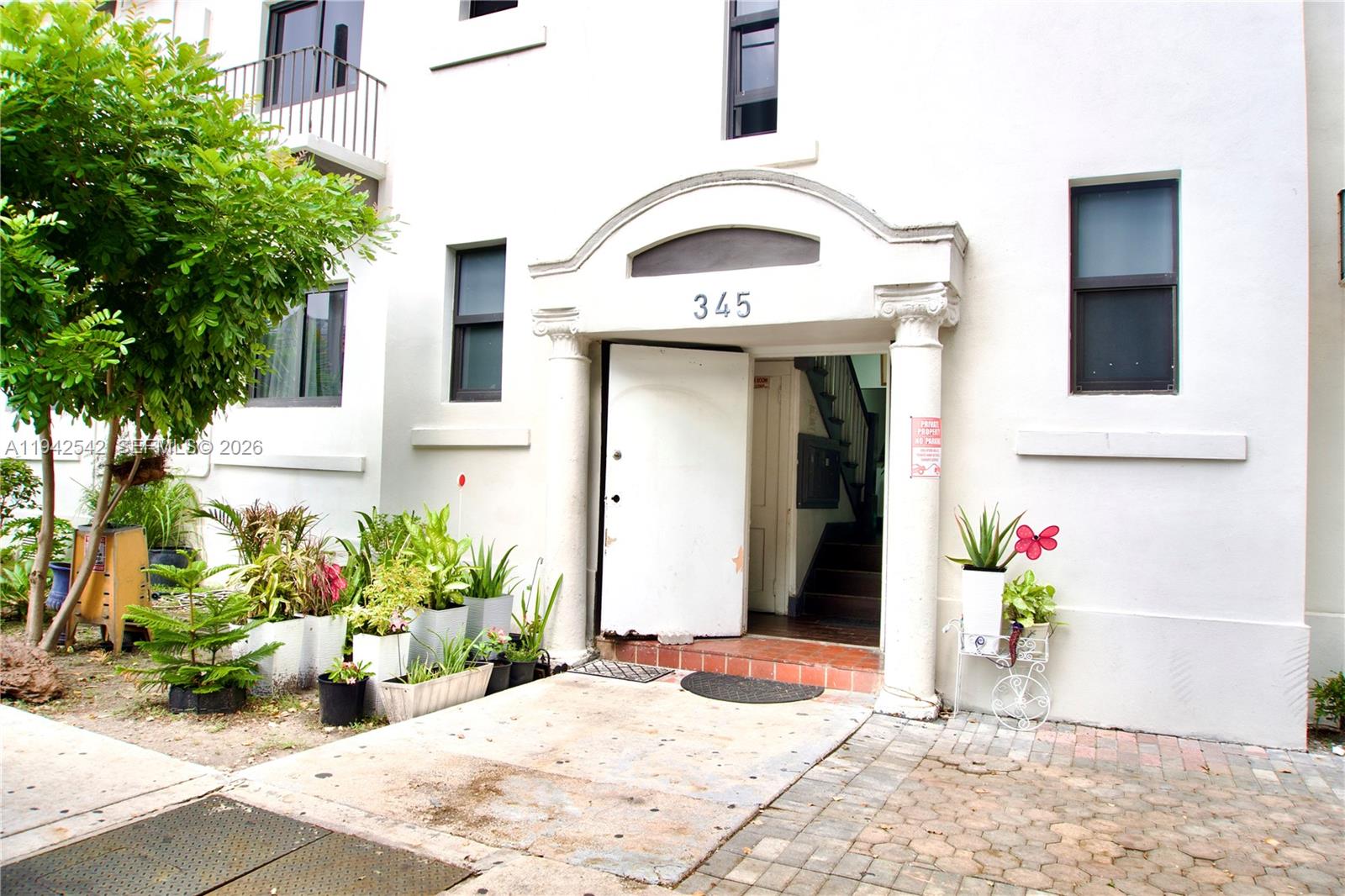 CITY OF MIAMI SOUTH - Residential Lease