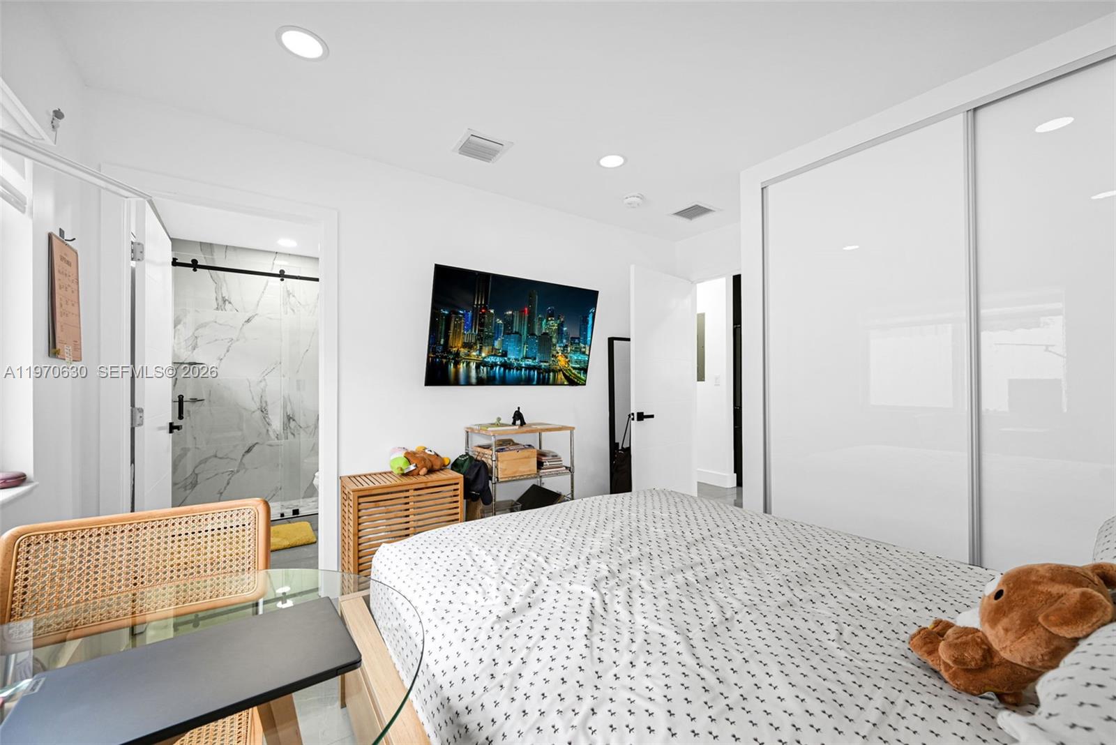 TREASURE HEIGHTS - Residential