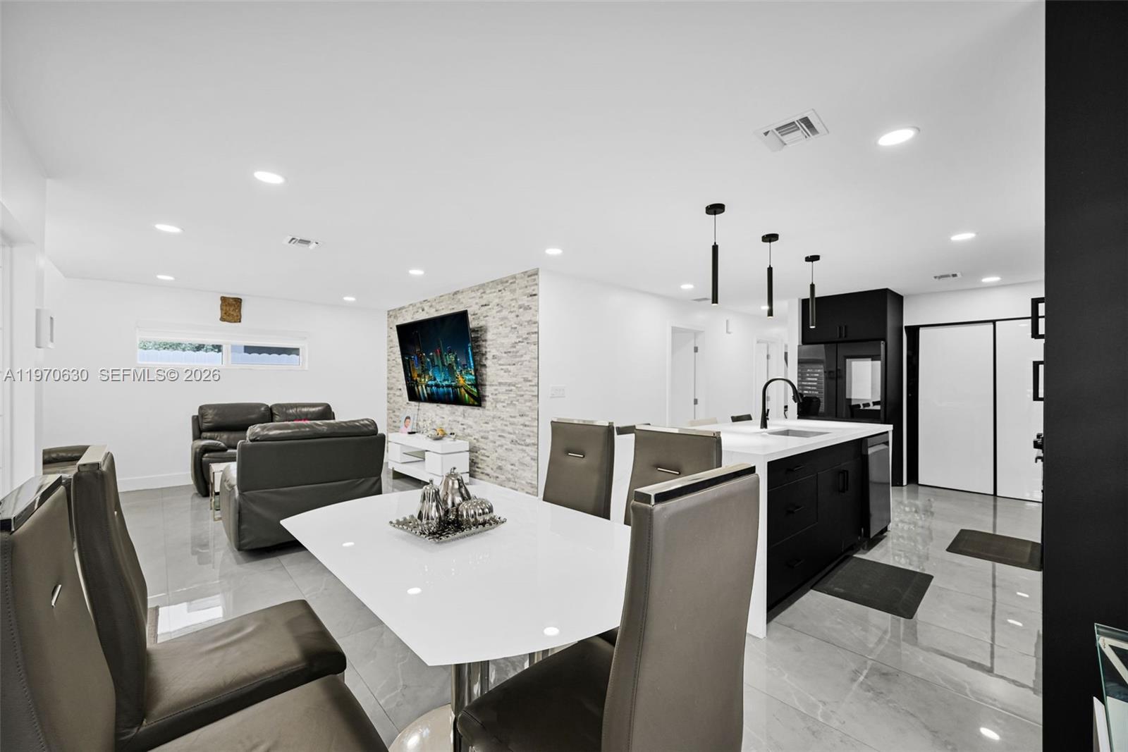 TREASURE HEIGHTS - Residential