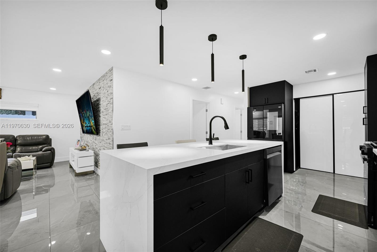 TREASURE HEIGHTS - Residential