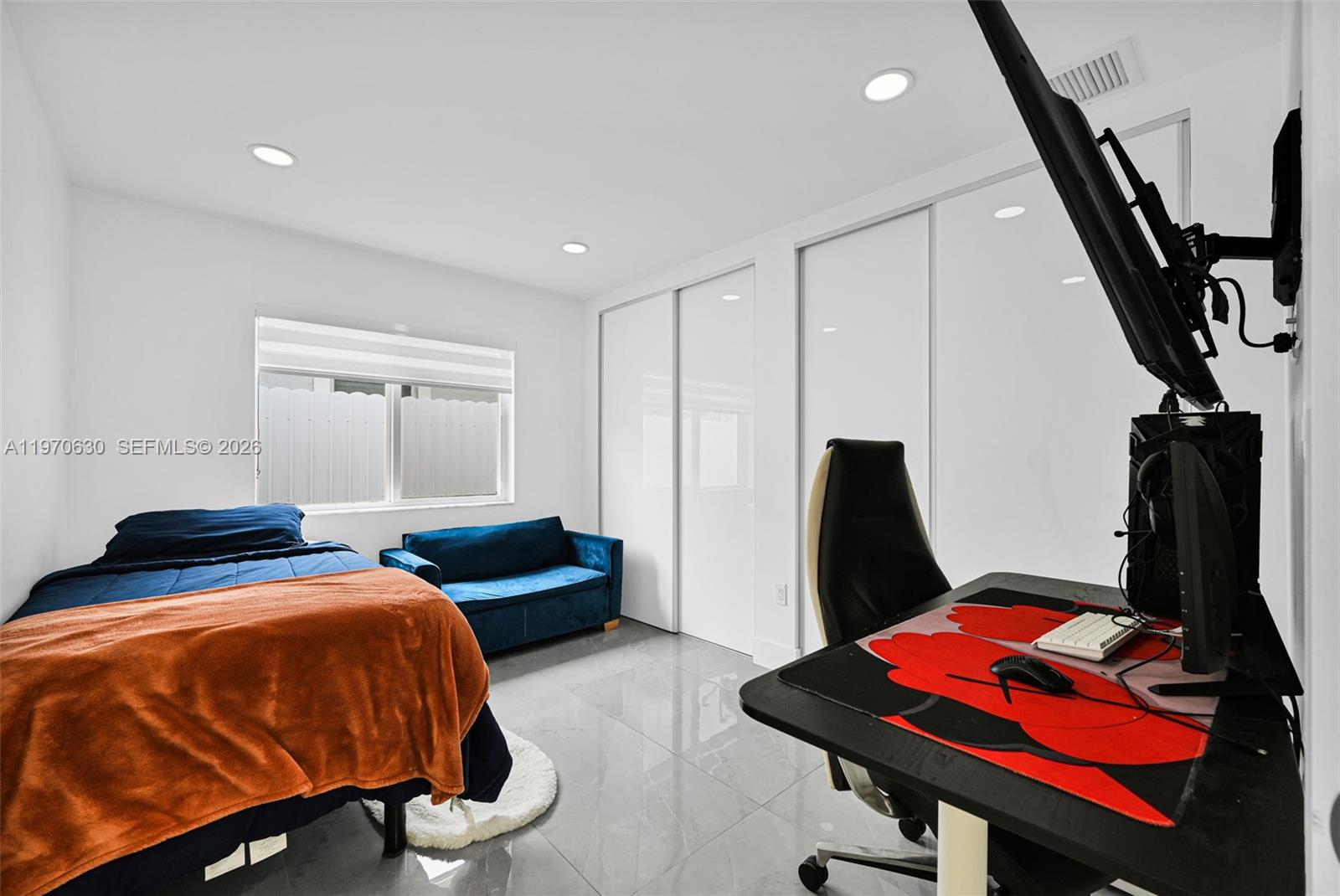 TREASURE HEIGHTS - Residential