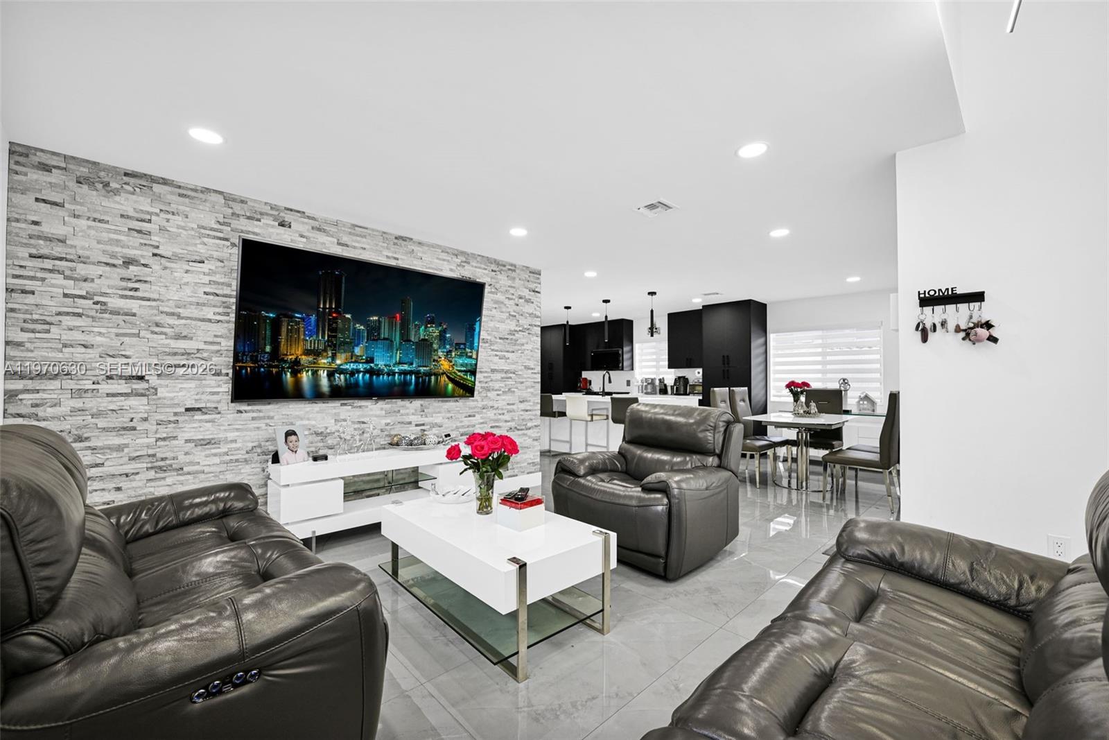 TREASURE HEIGHTS - Residential