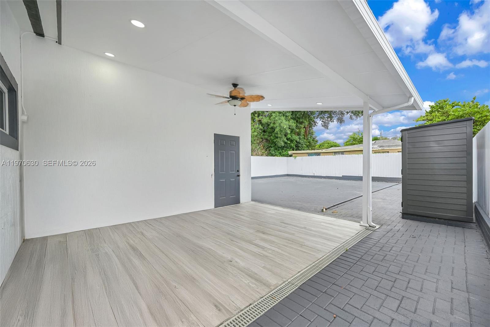 TREASURE HEIGHTS - Residential