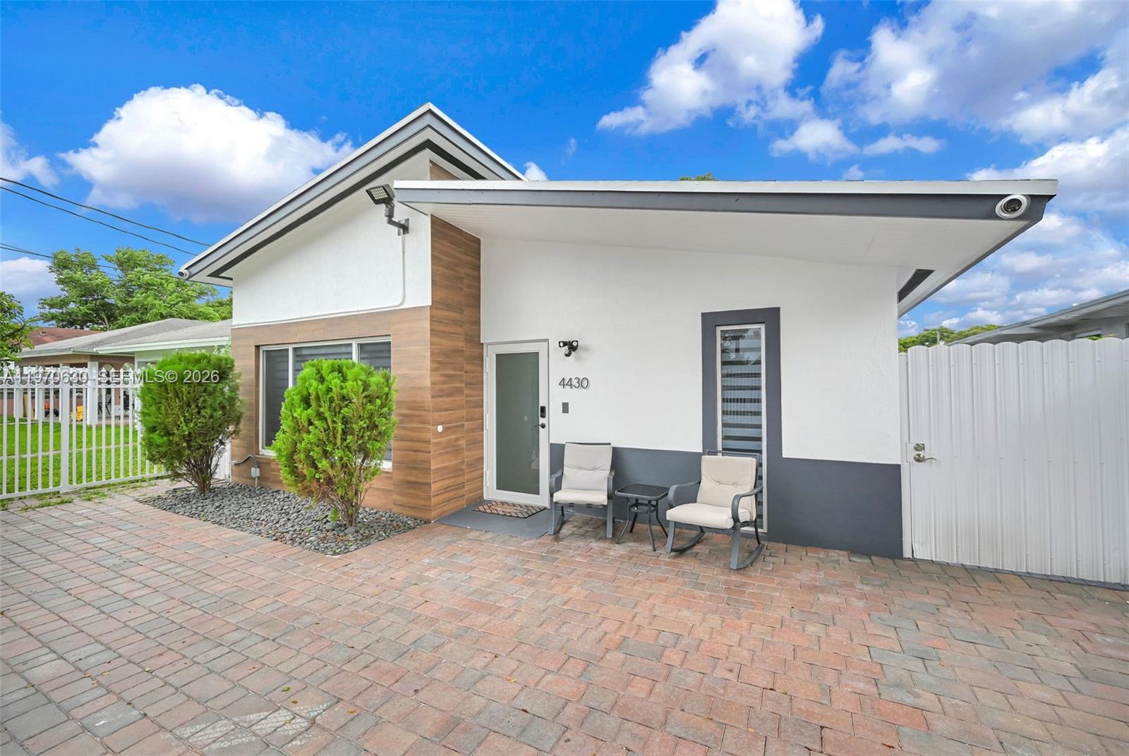 TREASURE HEIGHTS - Residential