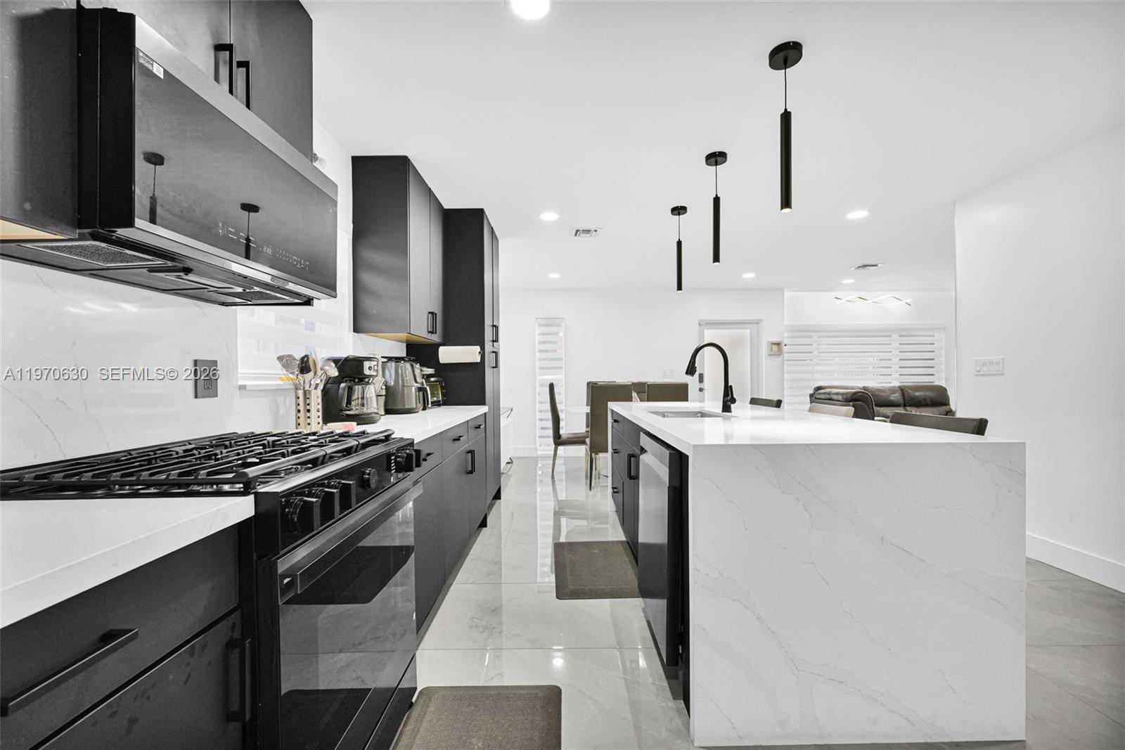 TREASURE HEIGHTS - Residential