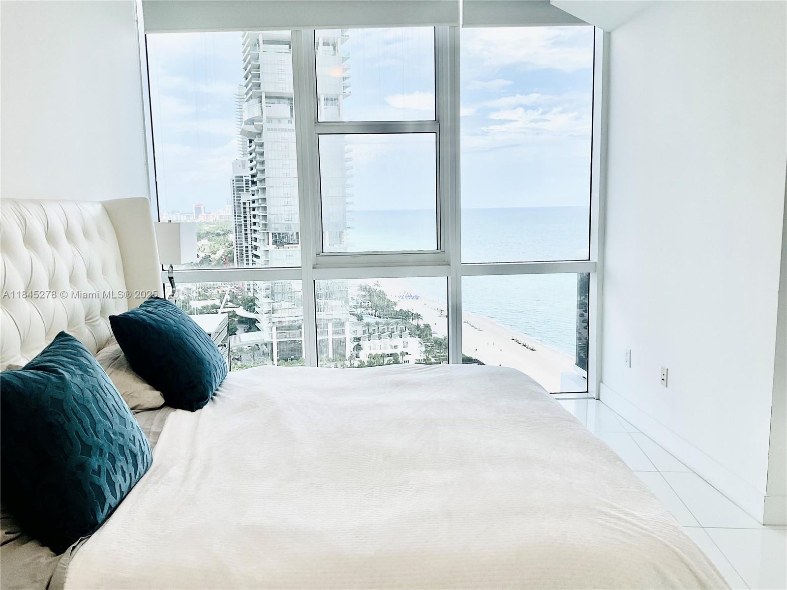 TRUMP ROYALE CONDO - Residential