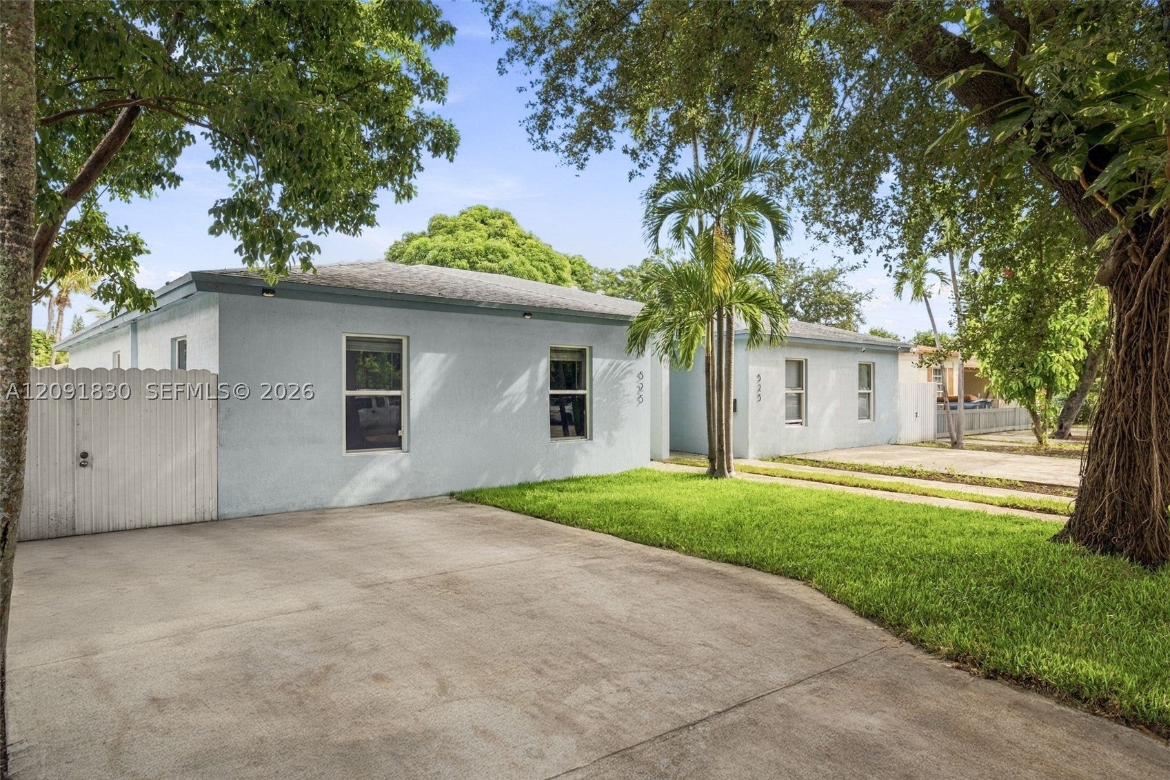 523-525 NW 106th St