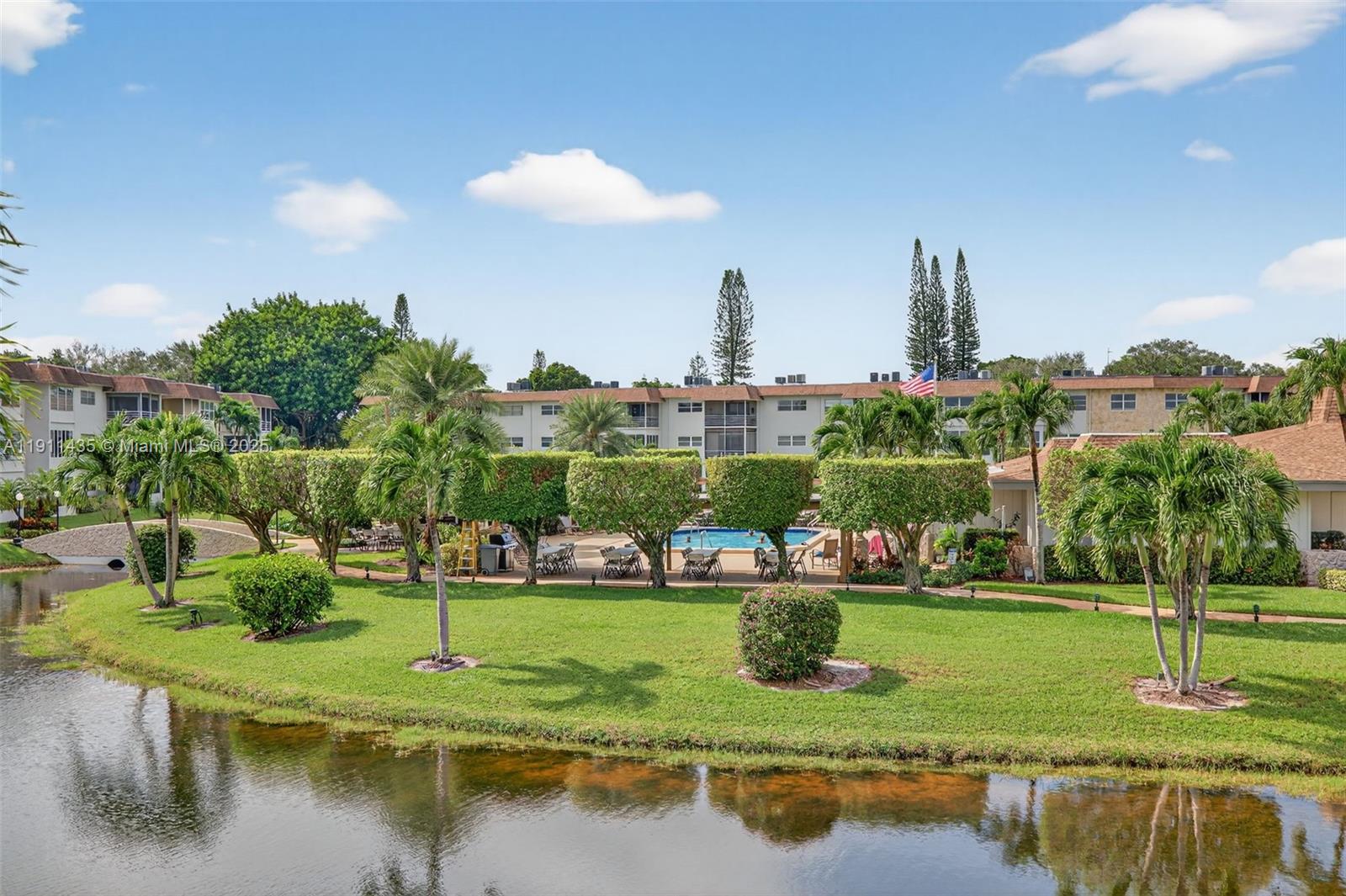 ROSE GARDENS CONDO - Residential