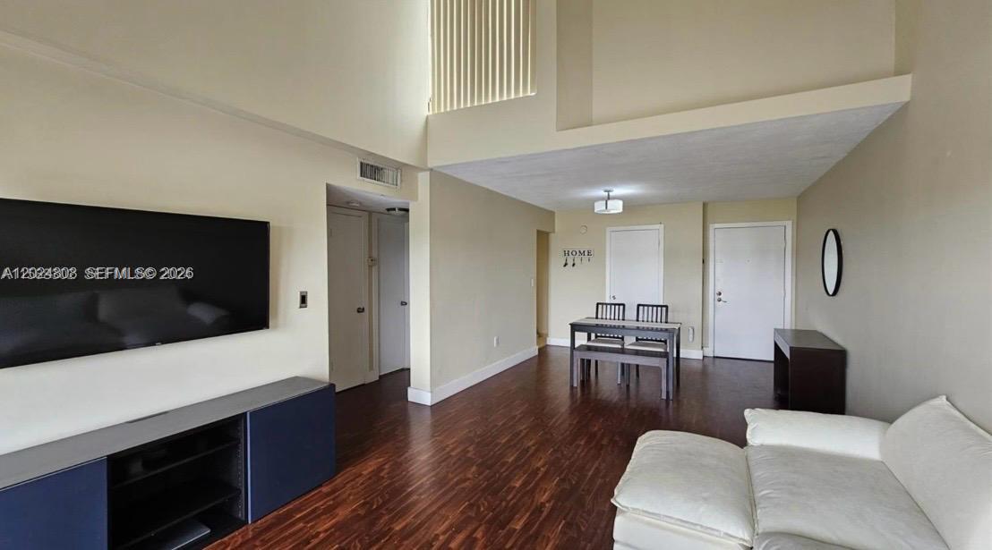 View photos, virtual tours, details... 502 NW 87th Ave 403