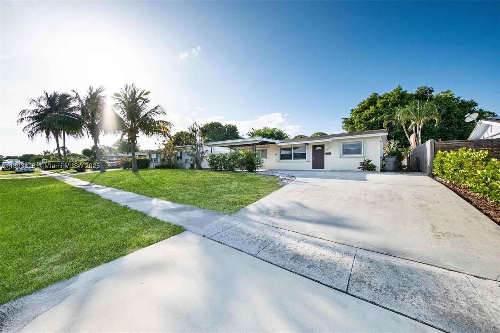 View photos, virtual tours, details... 3589 Island Rd