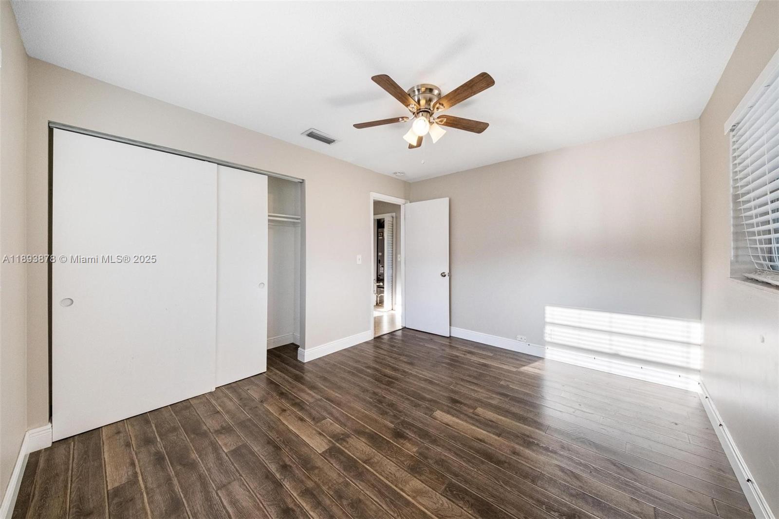PALM BEACH CABANA COLONY - Residential