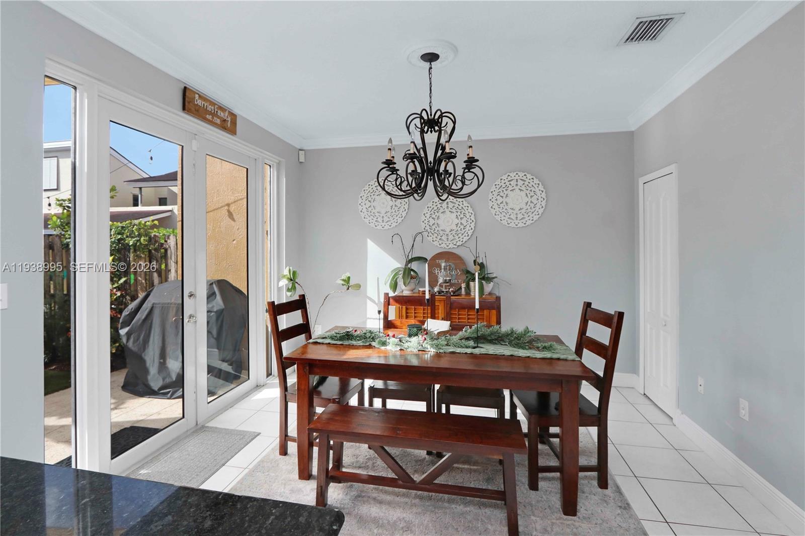 VILLA CASTILLO - Residential