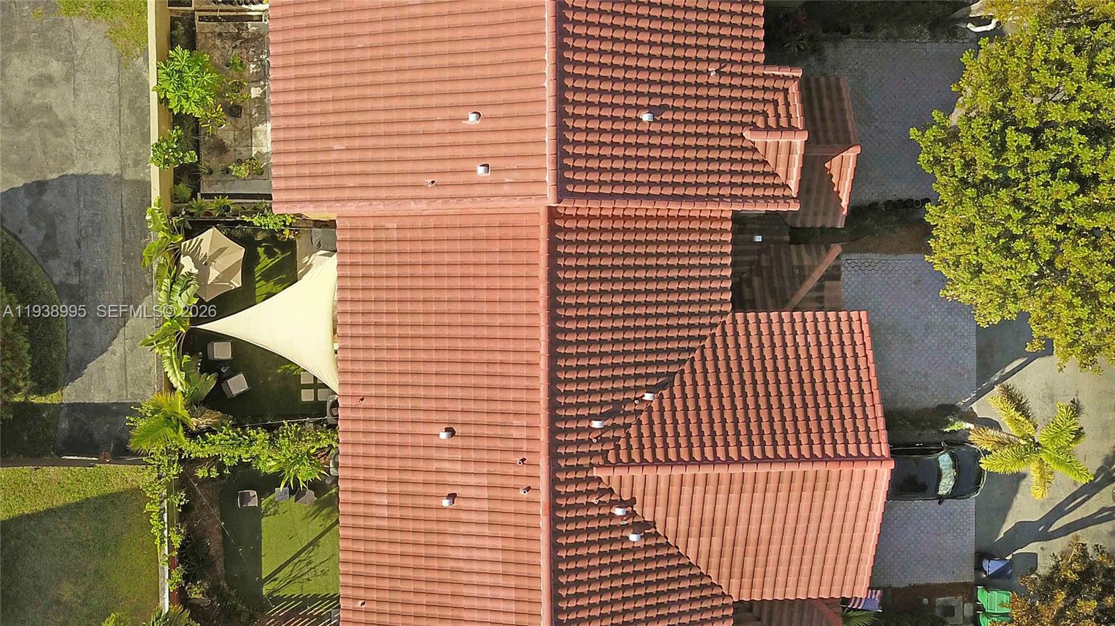 VILLA CASTILLO - Residential