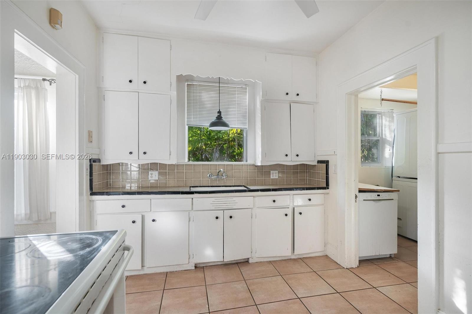 CORAL GABLES SEC B - Residential