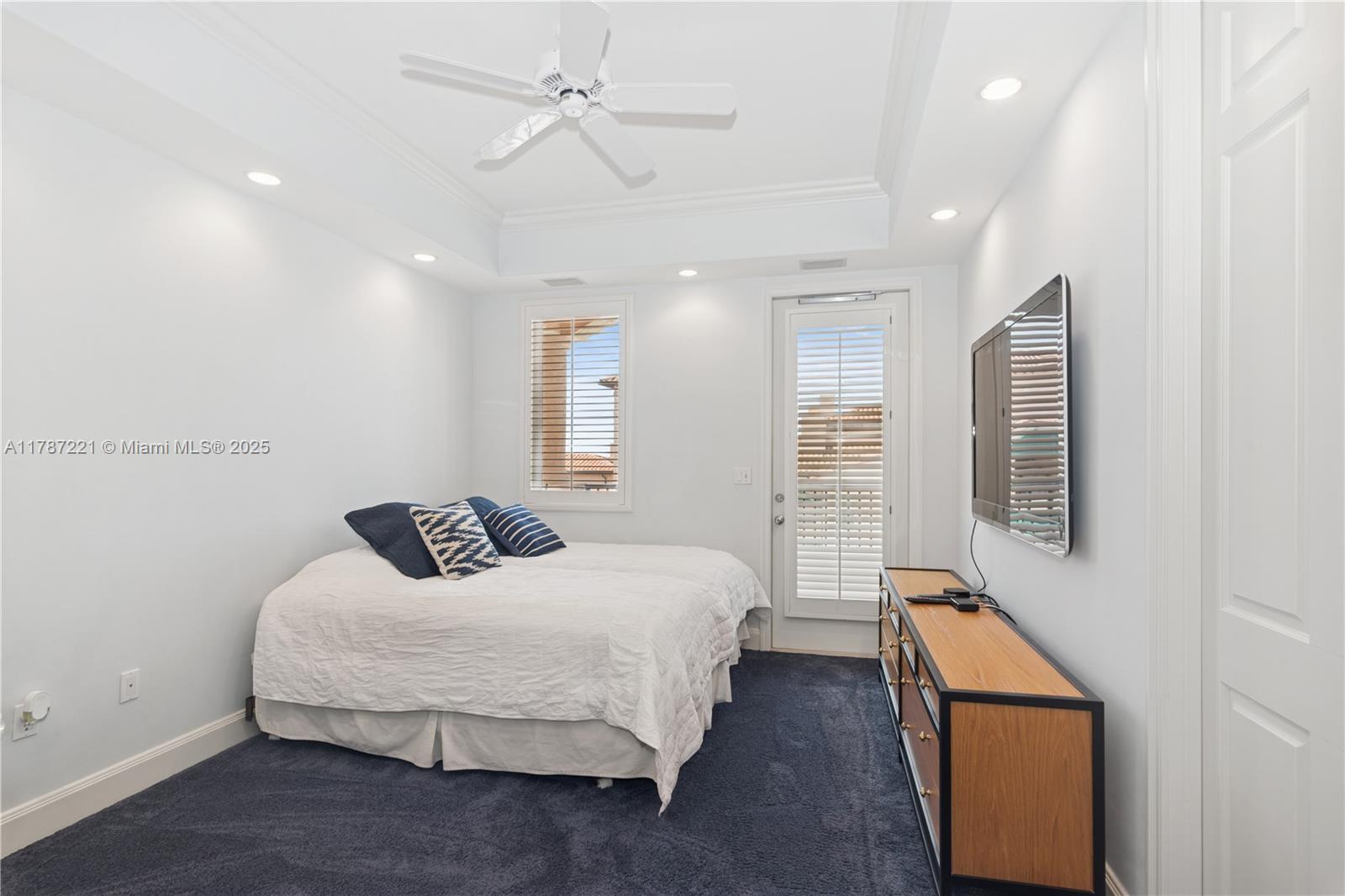 DEERING BAY CONDO I - Residential